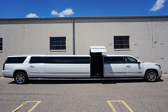 Luxury limousine Jackson MI